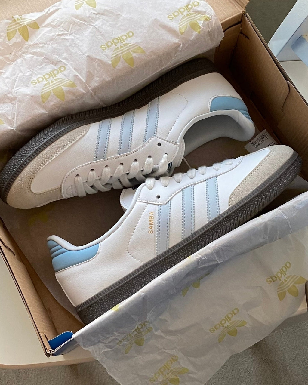 Adidas Samba OG “White Halo Blue”