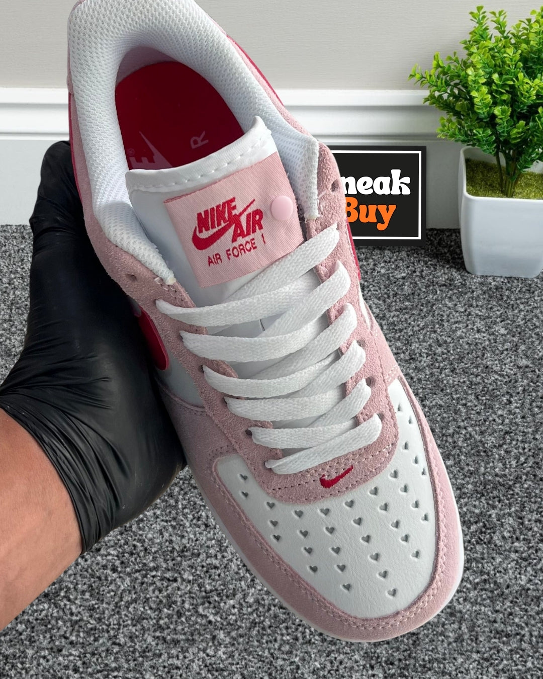 Air Force 1 Low ’07 QS ‘Valentine’s Day Love Letter’