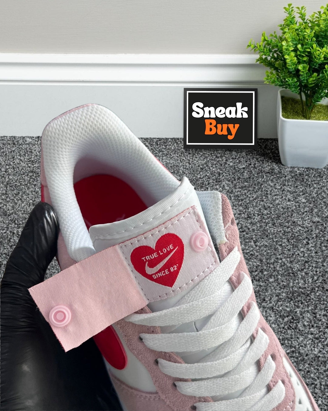 Air Force 1 Low ’07 QS ‘Valentine’s Day Love Letter’